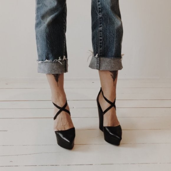 Theyskens' Theory leather pointed toe criss cross ankle strap platform wedge - Picture 5 of 11